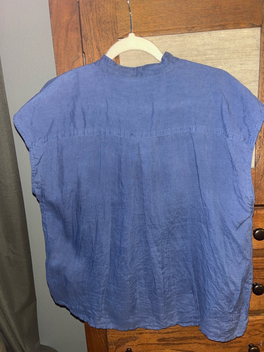 Banana Republic Linen Top - Picture 3 of 3